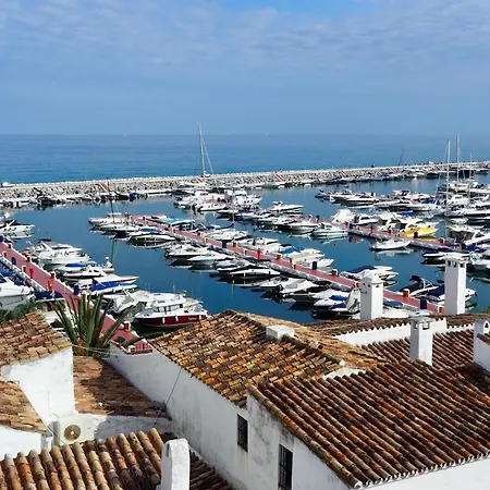 Charmante In Puerto Banus