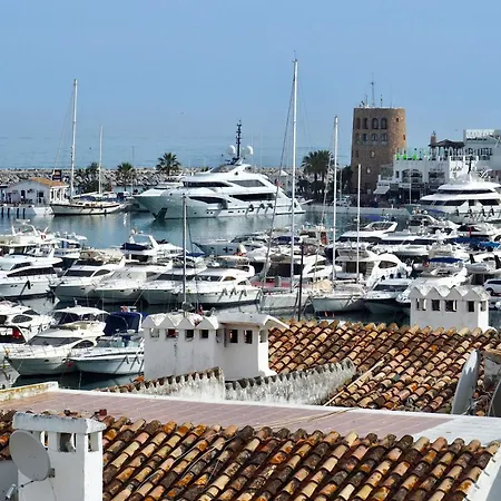 Apartment Charmante In Puerto Banus Marbella